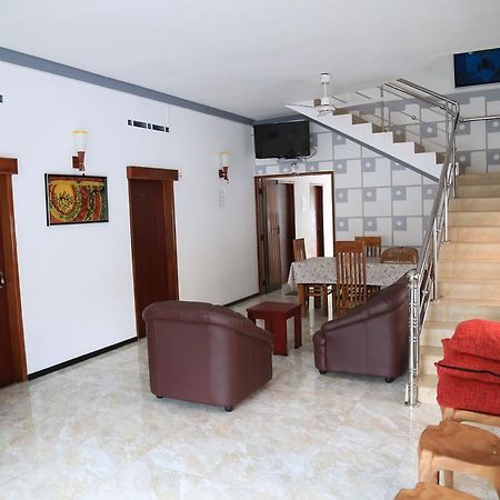 Yaarl Holiday Inn Jaffna Dış mekan fotoğraf