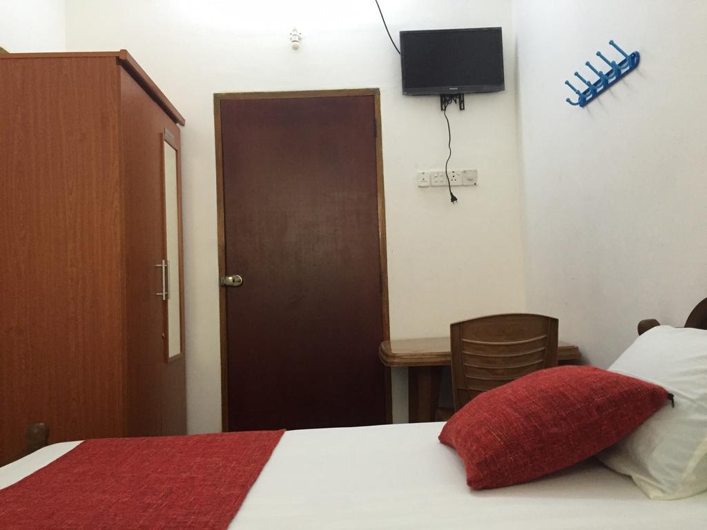 Yaarl Holiday Inn Jaffna Dış mekan fotoğraf