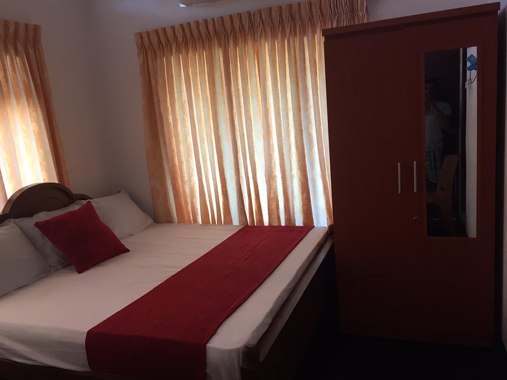 Yaarl Holiday Inn Jaffna Dış mekan fotoğraf