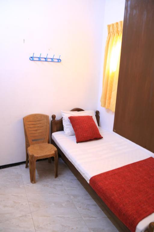 Yaarl Holiday Inn Jaffna Dış mekan fotoğraf