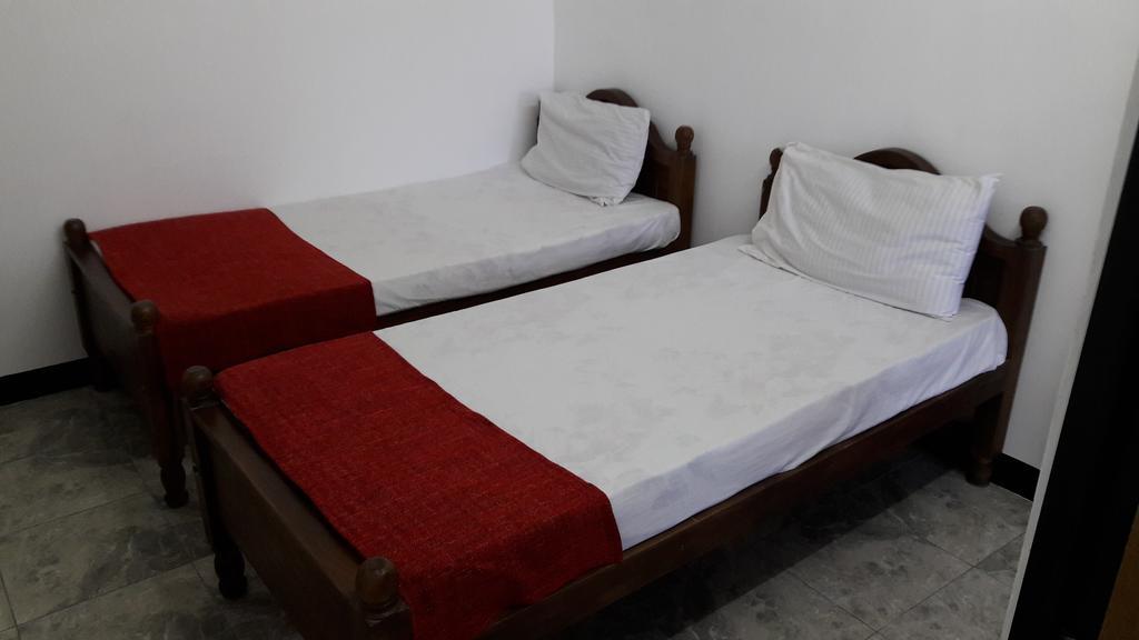Yaarl Holiday Inn Jaffna Dış mekan fotoğraf