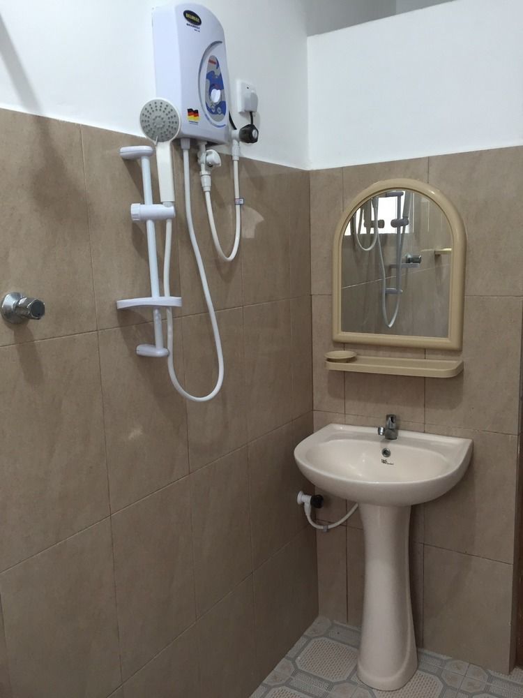 Yaarl Holiday Inn Jaffna Dış mekan fotoğraf